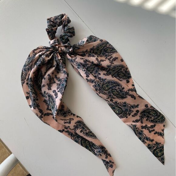 Floral Scrunchie Scarf Design Knotted Hair Accessory Bow - Picture 3 of 4